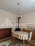 Продава ЕТАЖ ОТ КЪЩА, гр. Пещера, област Пазарджик, снимка 2