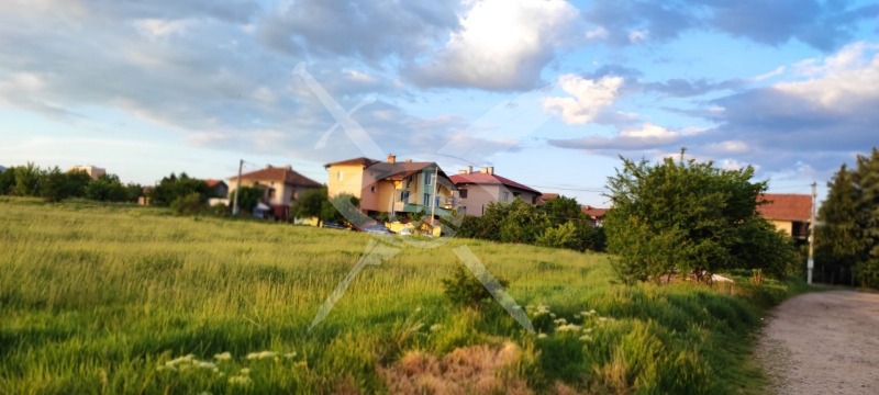 Продава ПАРЦЕЛ в град София, гр. Нови Искър - 5149 кв.м / 463 410 € » 906 351.18 лв., ЕКС НВД ООД