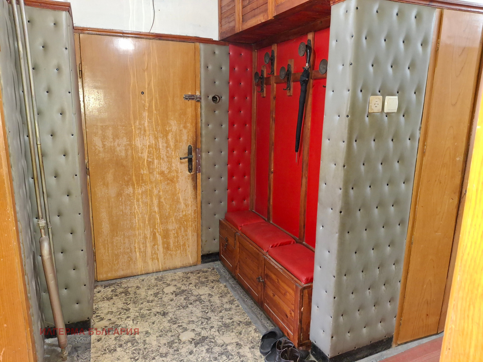 Продава ЕТАЖ ОТ КЪЩА, гр. Враца, Център, снимка 11 - Етаж от къща - 53897994