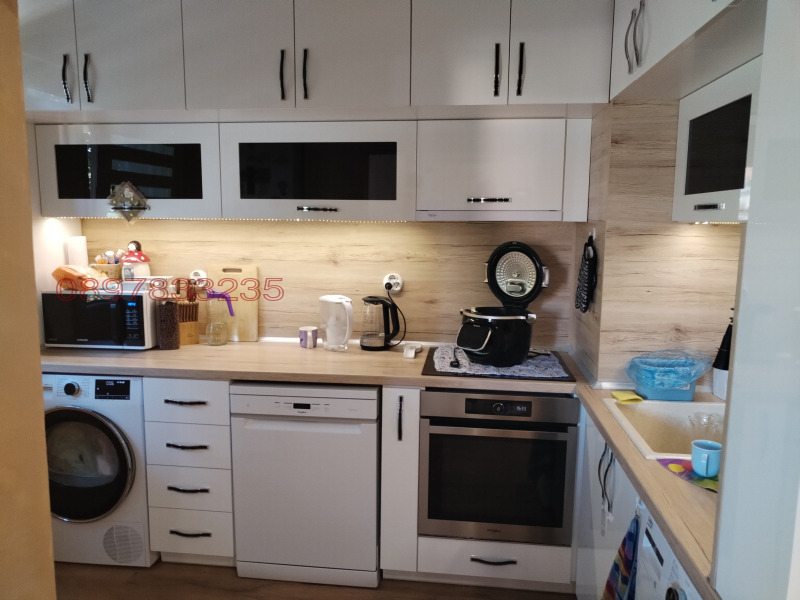 Продава 3-СТАЕН, гр. Шумен, Добруджански, снимка 2 - Апартаменти - 52787587