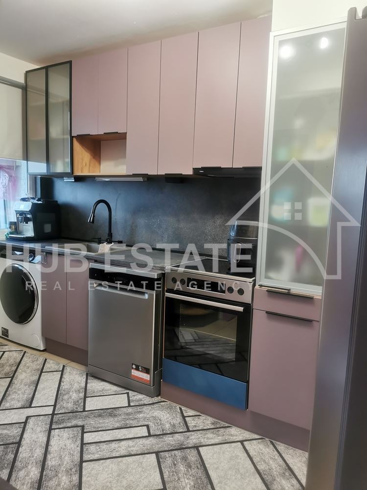 Продава 3-СТАЕН, гр. Добрич, Център