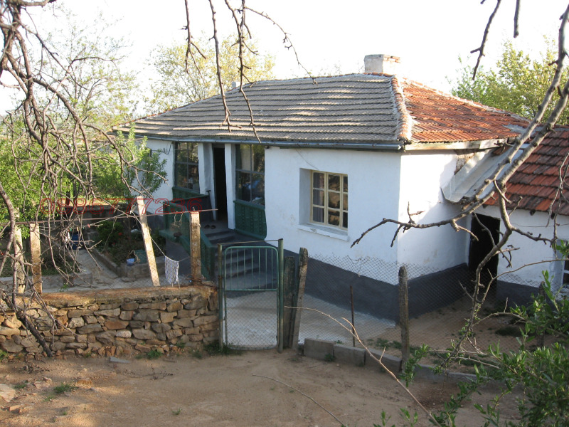 Продава КЪЩА, с. Главан, област Стара Загора