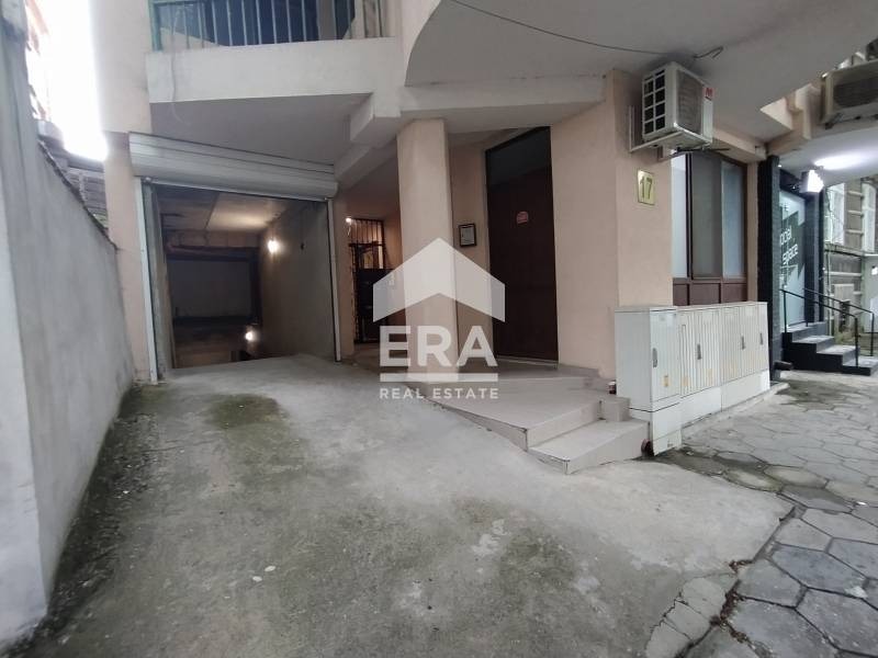 Продава ГАРАЖ, ПАРКОМЯСТО, гр. Варна, Център