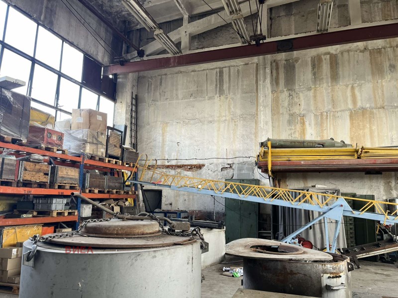 Продава  Пром. помещение област Пазарджик , гр. Панагюрище , 3400 кв.м | 73333138 - изображение [12]