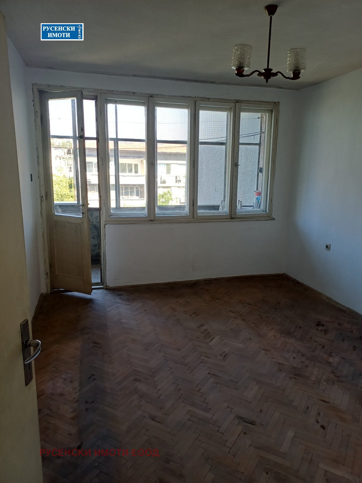 Продава МНОГОСТАЕН, гр. Русе, Център, снимка 3 - Апартаменти - 55998826