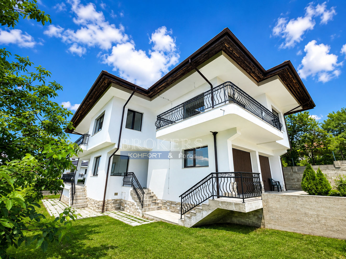 Продава КЪЩА, гр. Варна, м-т Боровец - юг
