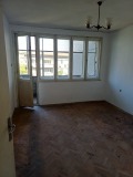 Продава МНОГОСТАЕН, гр. Русе, Център, снимка 3