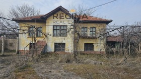 Casa Staro Zhelezare, región Plovdiv 1