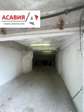 Гараж град Плевен, Широк център 5