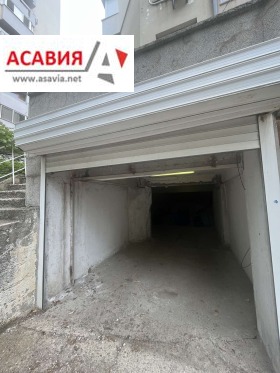 Гараж град Плевен, Широк център 4