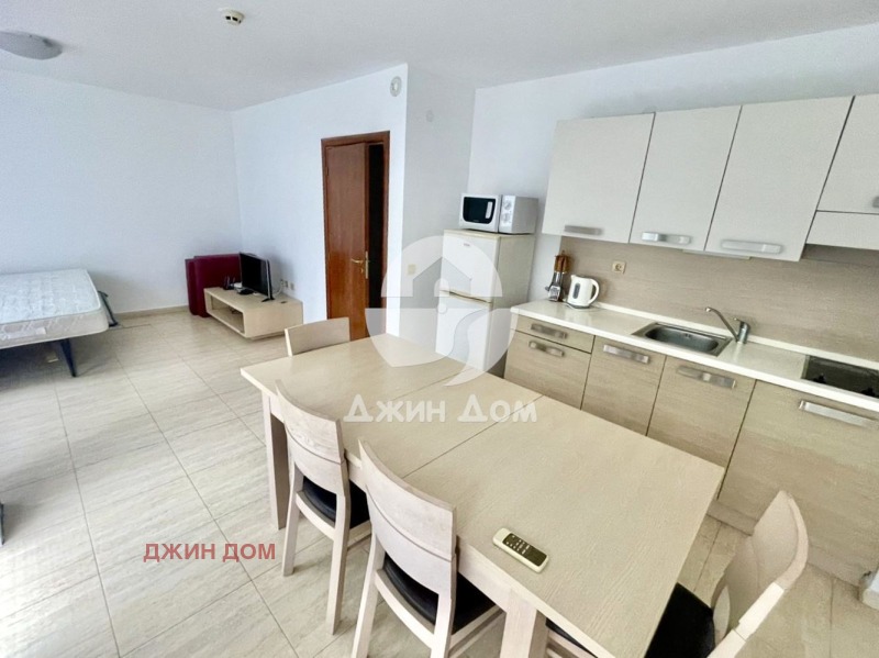 En venta  1 dormitorio región Burgas , Sveti Vlas , 65 metros cuadrados | 24783216 - imagen [5]