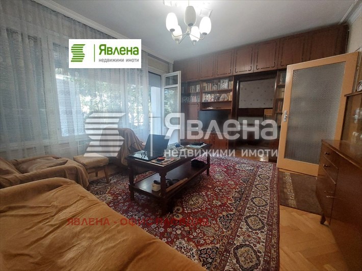 In vendita  2 camere da letto Plovdiv , Gagarin , 80 mq | 21904046