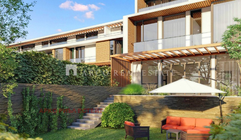 Til salgs  Hus Sofia , Pansjarevo , 343 kvm | 62079910 - bilde [2]