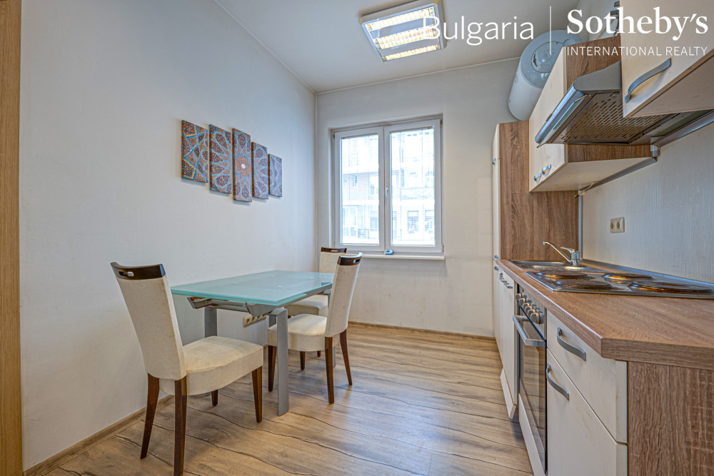 Продава 3-СТАЕН, гр. София, Център, снимка 3 - Апартаменти - 56070481