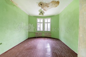 3+ camere da letto Tsentar, Sofia 9