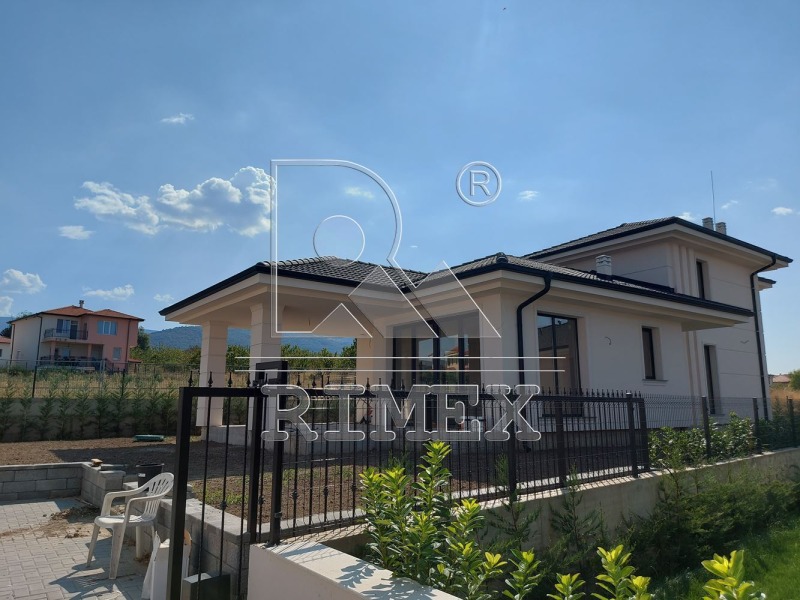 Продава КЪЩА, с. Белащица, област Пловдив, снимка 7 - Къщи - 53138168