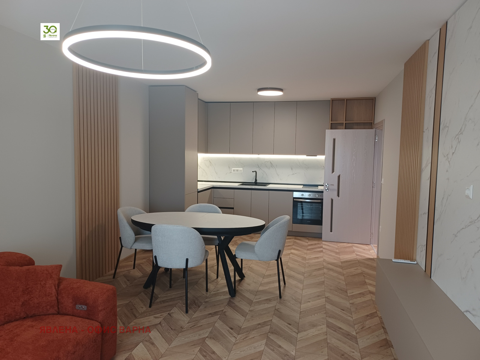 Продава 2-СТАЕН, гр. Варна, Център, снимка 2 - Апартаменти - 55949665
