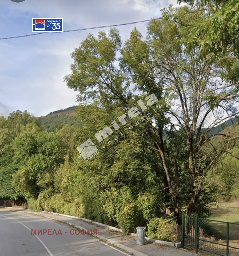 Продава ПАРЦЕЛ, с. Рибарица, област Ловеч