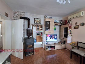 ЕТАЖ ОТ КЪЩА, 93 m2