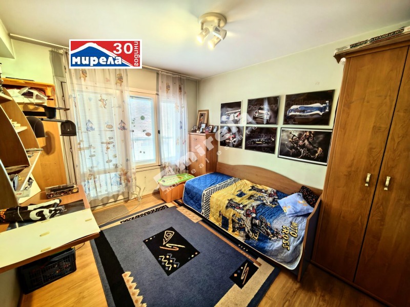 Продава 3-СТАЕН, гр. Велико Търново, Център, снимка 7 - Апартаменти - 52612022