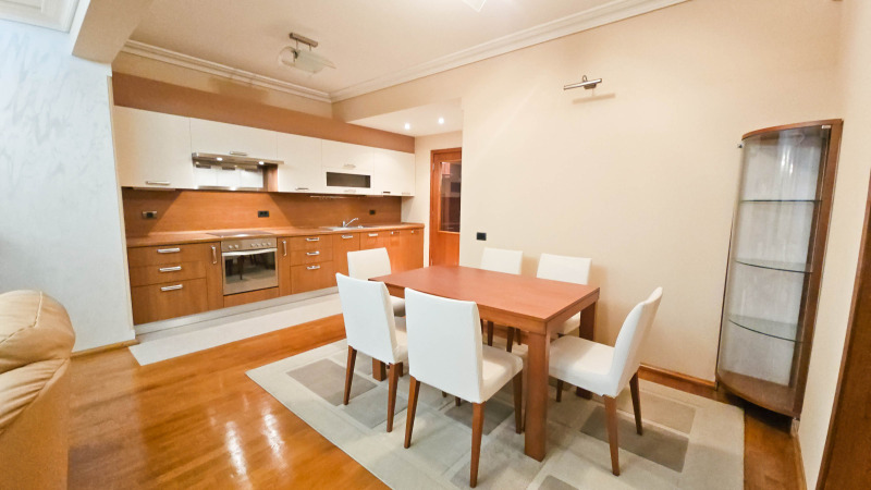 Продава 3-СТАЕН, гр. София, Център, снимка 5 - Апартаменти - 52990455