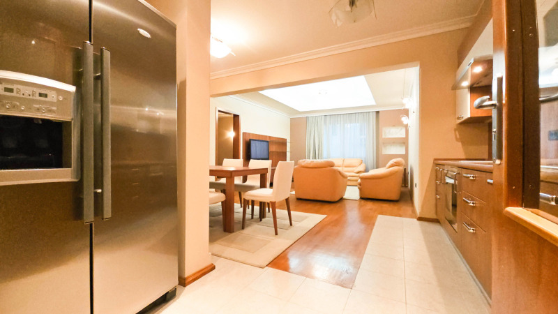 Продава 3-СТАЕН, гр. София, Център