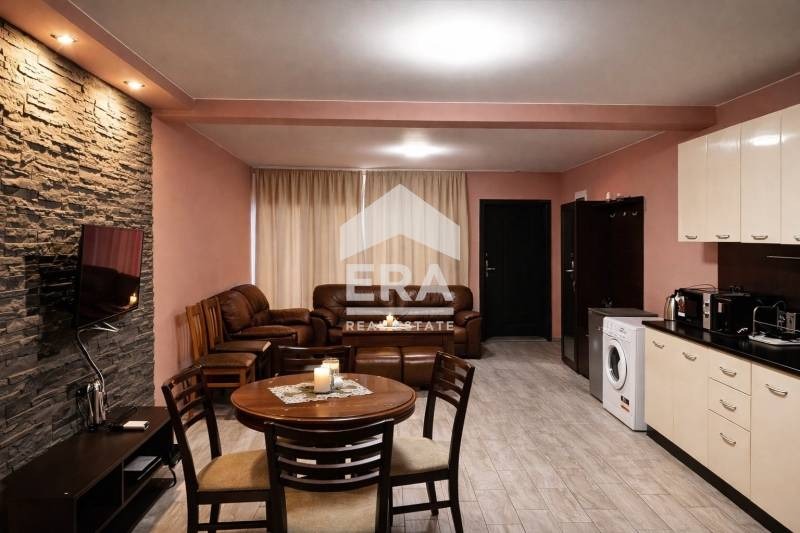 Продава 3-СТАЕН, гр. Велико Търново, Колю Фичето, снимка 2 - Апартаменти - 53800454