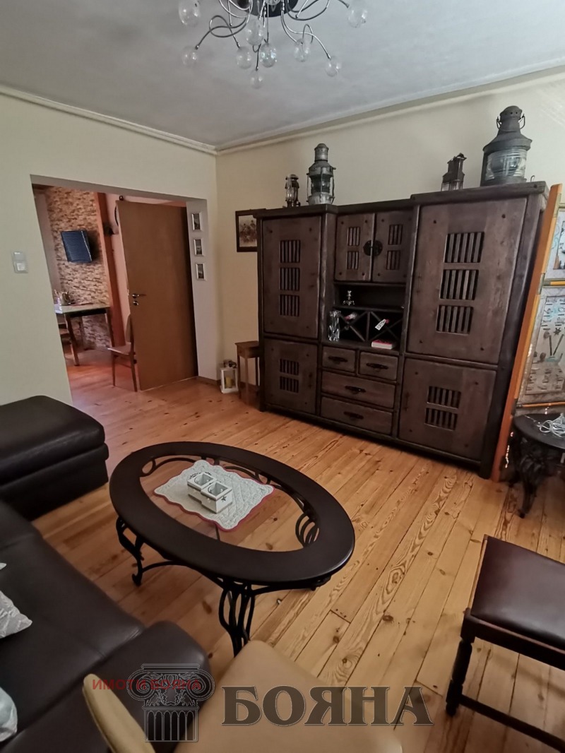 Na sprzedaż  Piętro domu Ruse , Rodina 2 , 87 mkw | 86473104 - obraz [9]