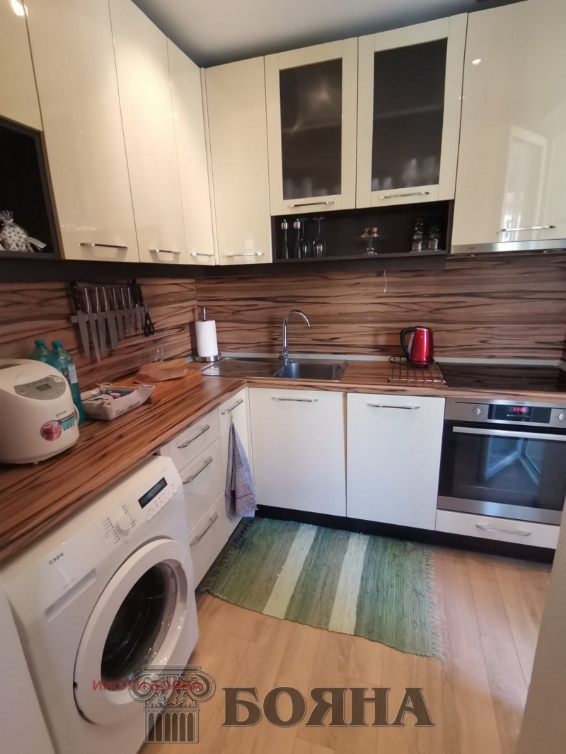 Na sprzedaż  Piętro domu Ruse , Rodina 2 , 87 mkw | 86473104 - obraz [5]