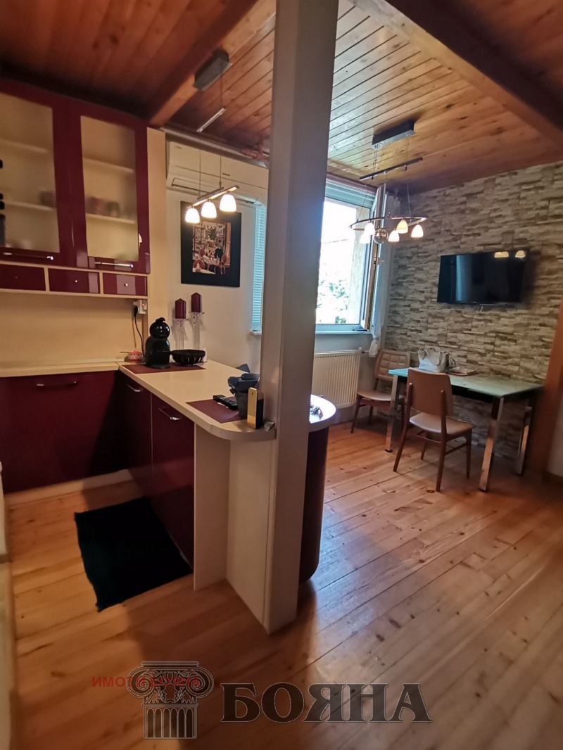 Na sprzedaż  Piętro domu Ruse , Rodina 2 , 87 mkw | 86473104 - obraz [2]