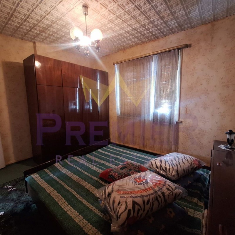 Продава КЪЩА, гр. Провадия, област Варна, снимка 3 - Къщи - 53428645