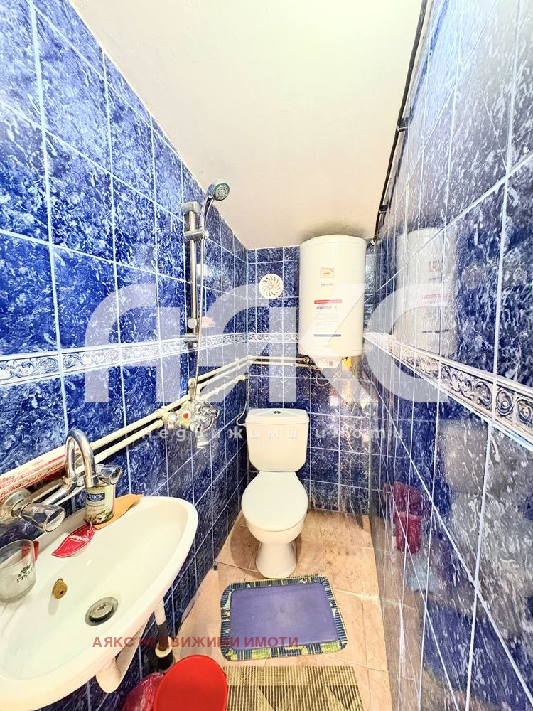 Продава КЪЩА, гр. Годеч, област София област, снимка 5 - Къщи - 56438446