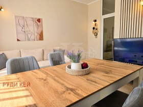 1 chambre k.k. Tchaika, Varna