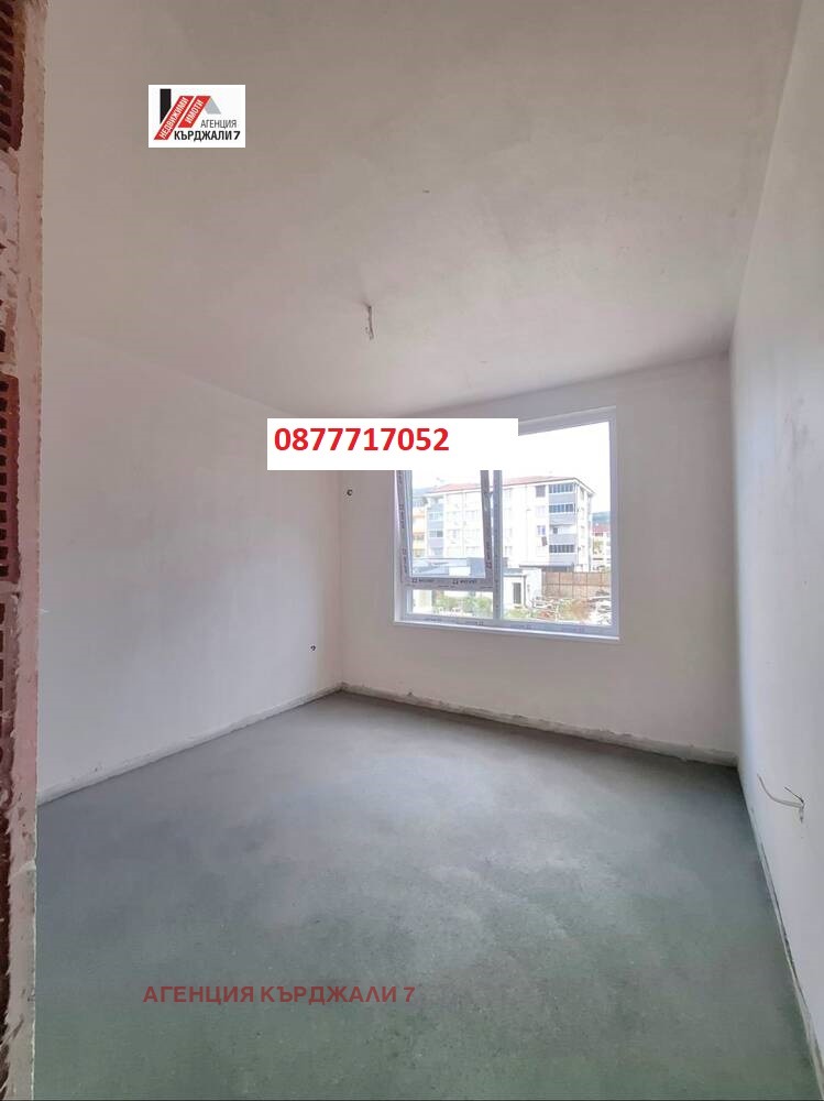 Продава 2-СТАЕН, гр. Кърджали, Възрожденци, снимка 3 - Апартаменти - 54376645