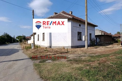 Продава КЪЩА, с. Староселци, област Плевен