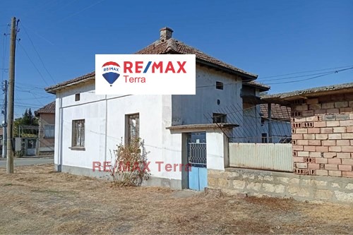 Продава КЪЩА, с. Староселци, област Плевен