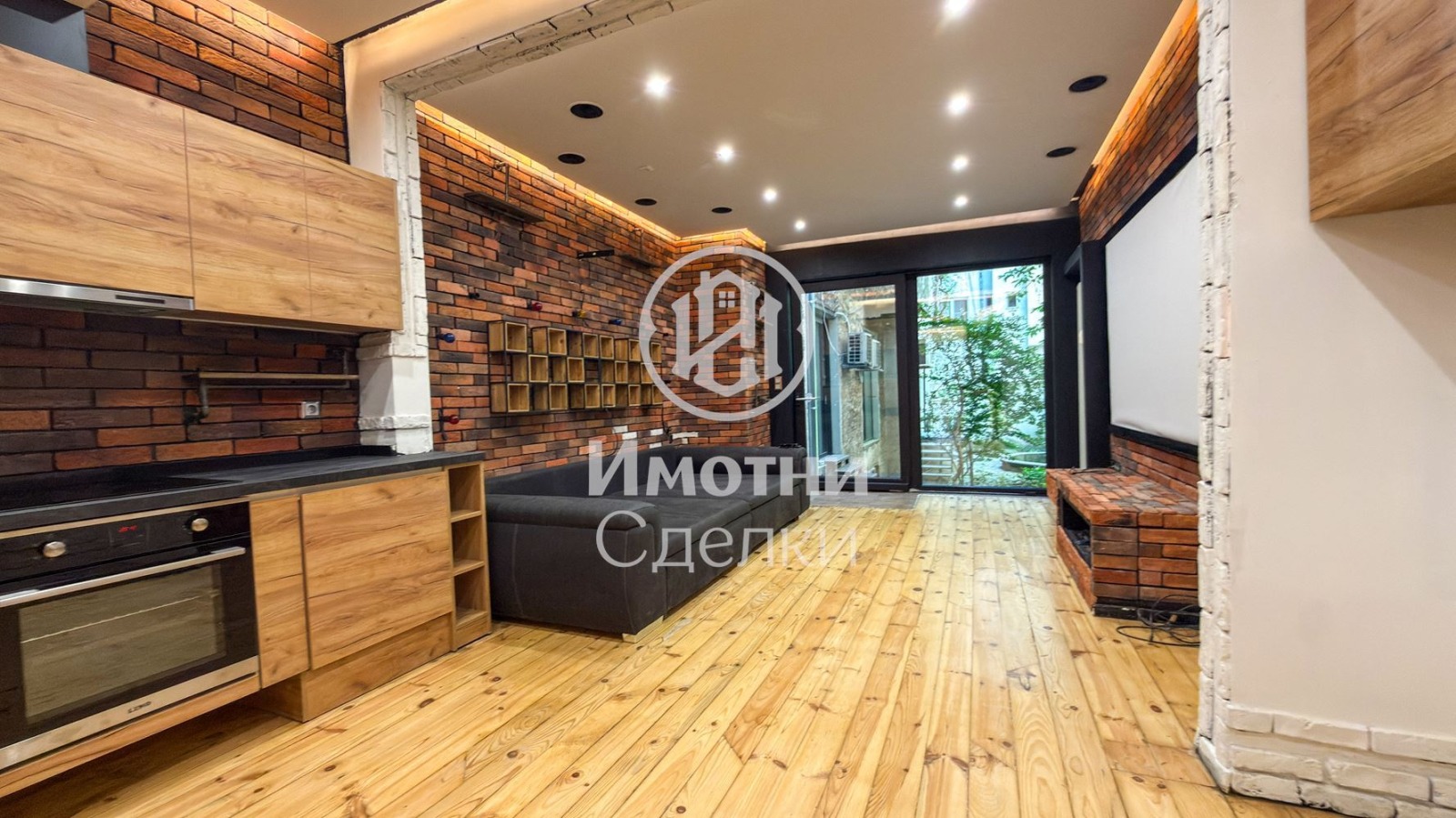 Продава 3-СТАЕН, гр. София, Център, снимка 2 - Апартаменти - 54958393