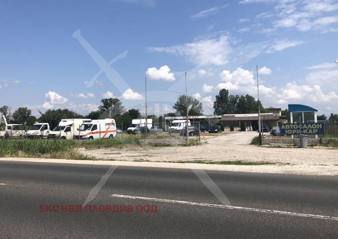 Продава ПАРЦЕЛ, гр. Пловдив, Индустриална зона - Изток, снимка 2 - Парцели - 54336357