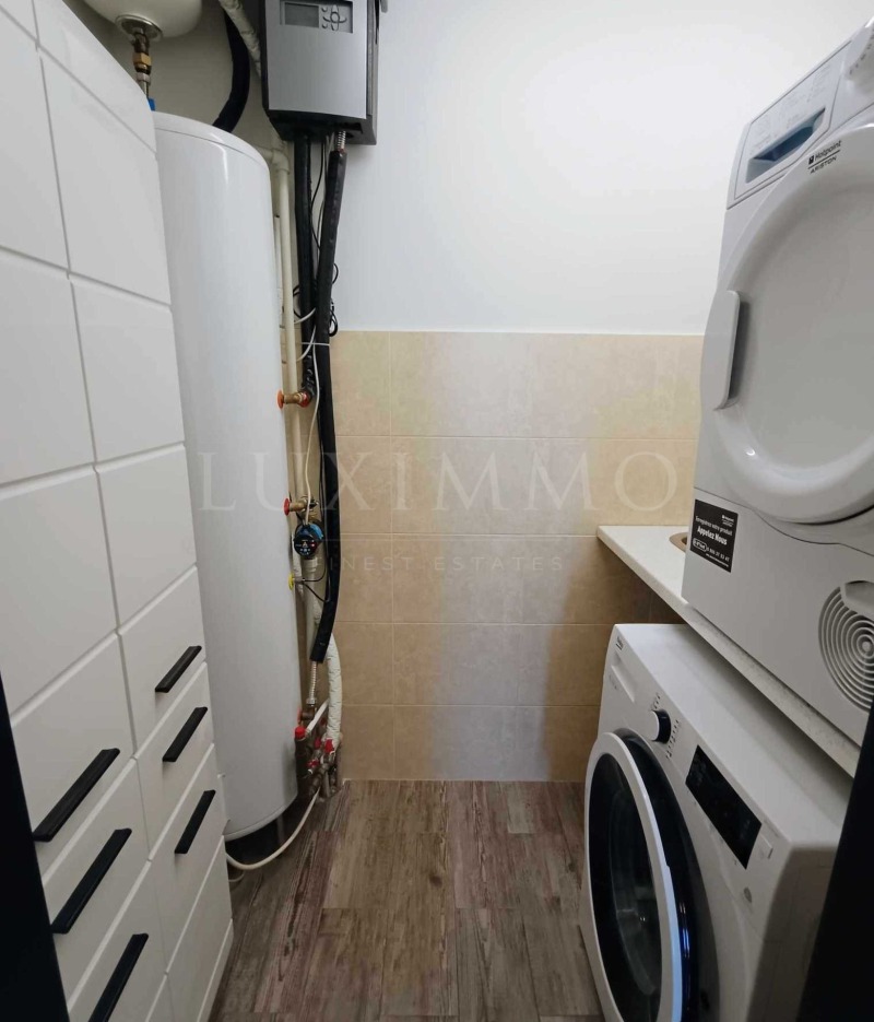 De vânzare  3 dormitoare Sofia , Țentâr , 240 mp | 44982477 - imagine [17]