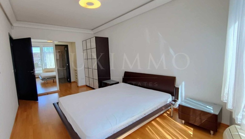 De vânzare  3 dormitoare Sofia , Țentâr , 240 mp | 44982477 - imagine [7]