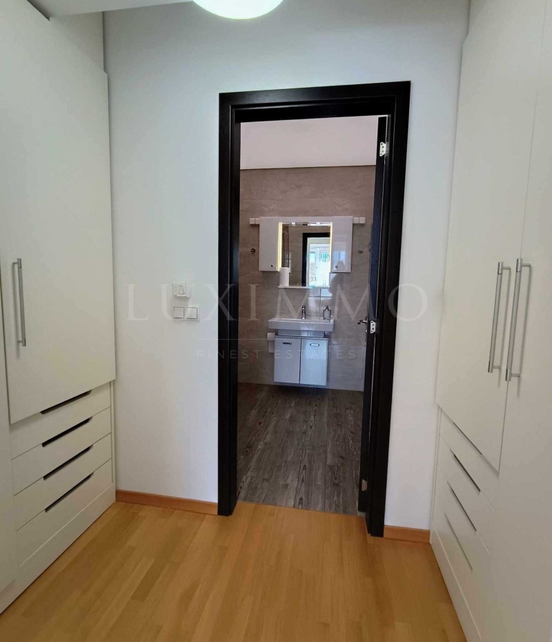 De vânzare  3 dormitoare Sofia , Țentâr , 240 mp | 44982477 - imagine [10]