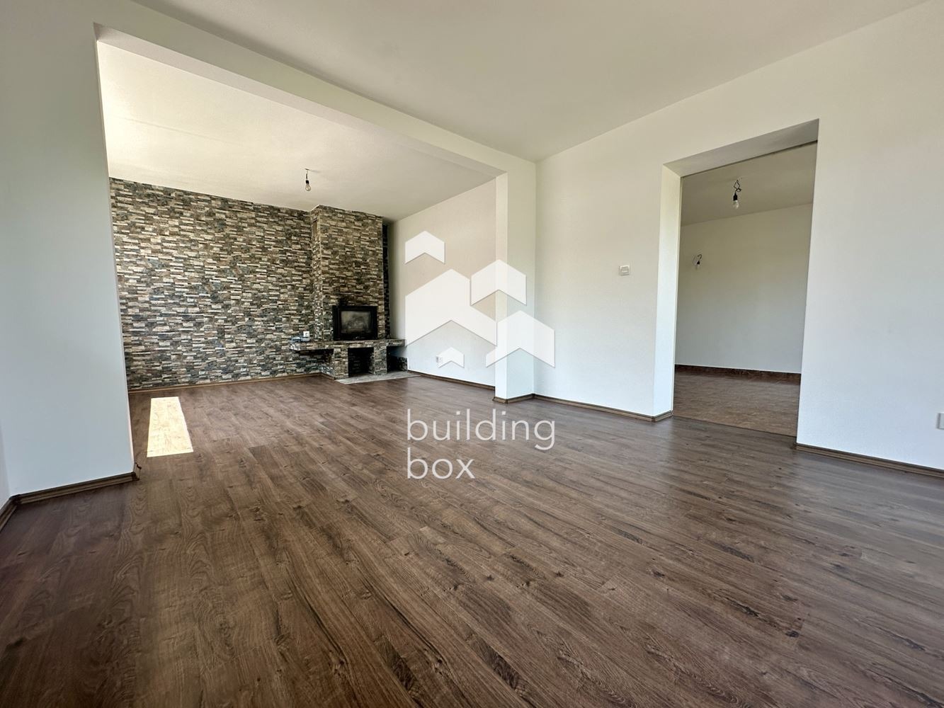 Продава КЪЩА, гр. София, с. Лозен, снимка 2 - Къщи - 55541106