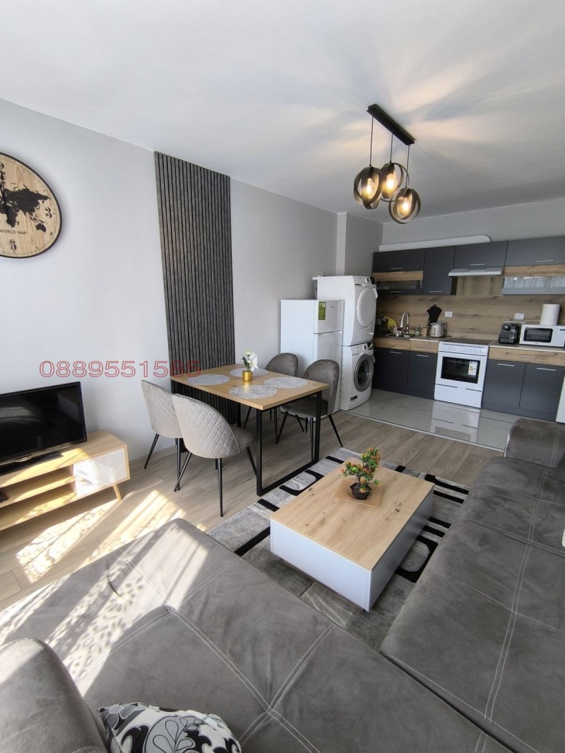 Продава  2-стаен град Перник , Изток , 60 кв.м | 73698294