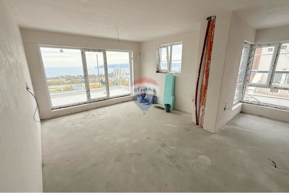 Продава 3-СТАЕН, гр. Варна, Бриз