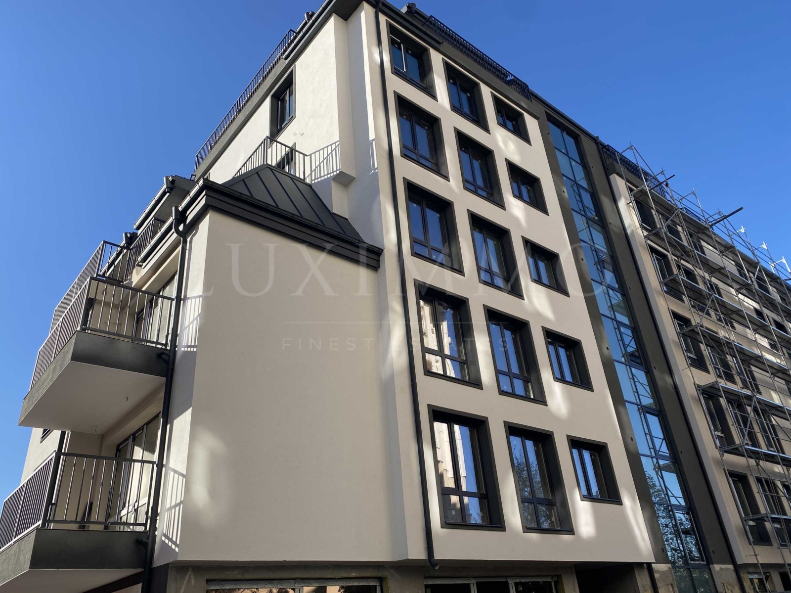 Продава 4-СТАЕН, гр. София, Малинова долина, снимка 2 - Апартаменти - 52078071