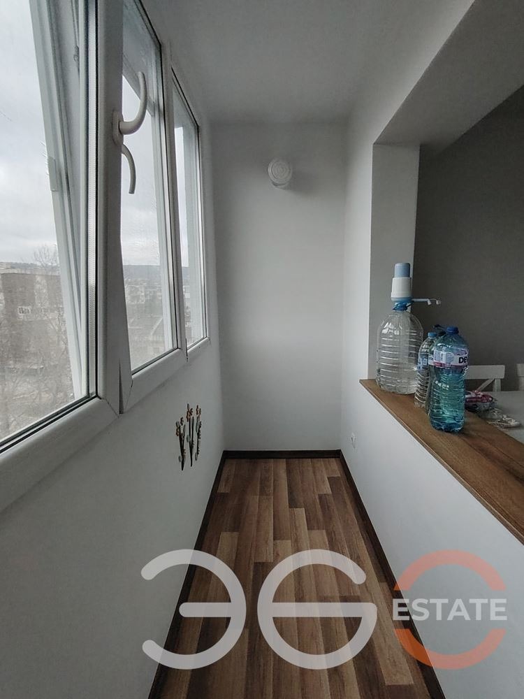 Продава 4-СТАЕН, гр. Варна, Цветен квартал, снимка 4 - Апартаменти - 53985690