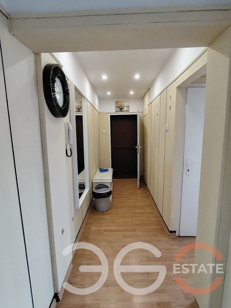 Продава 4-СТАЕН, гр. Варна, Цветен квартал, снимка 7 - Апартаменти - 53985690