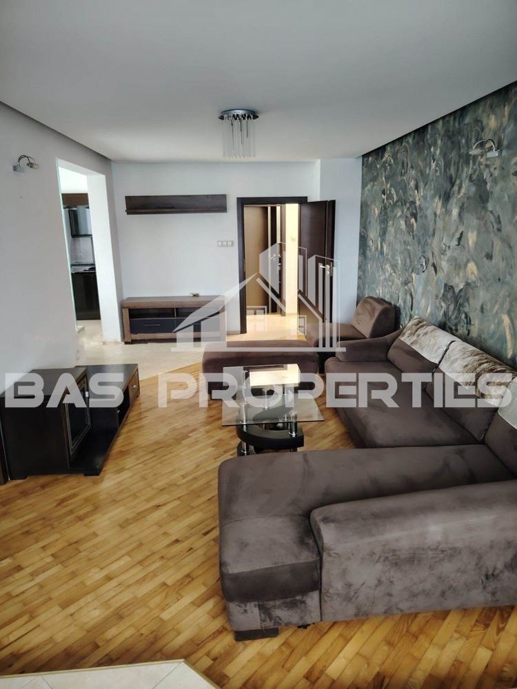 Продава МНОГОСТАЕН, гр. София, Банишора