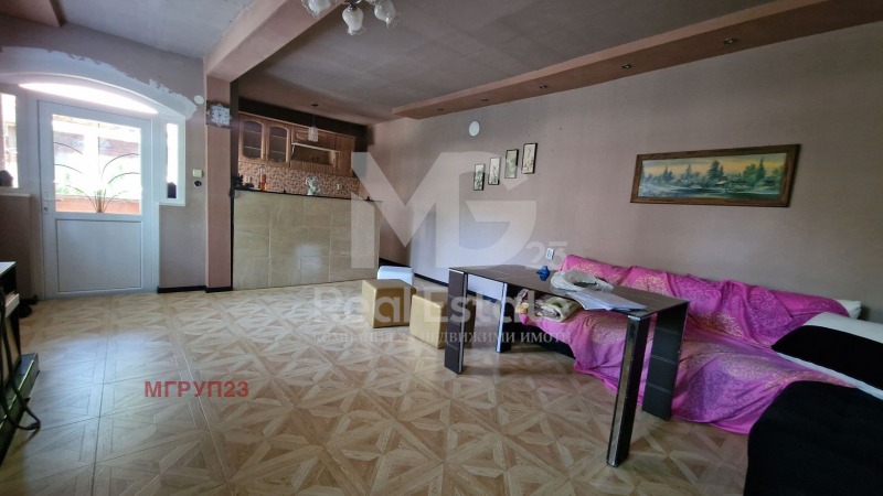 Na sprzedaż  Dom Pazardżik , Centar , 72 mkw | 48035540 - obraz [12]