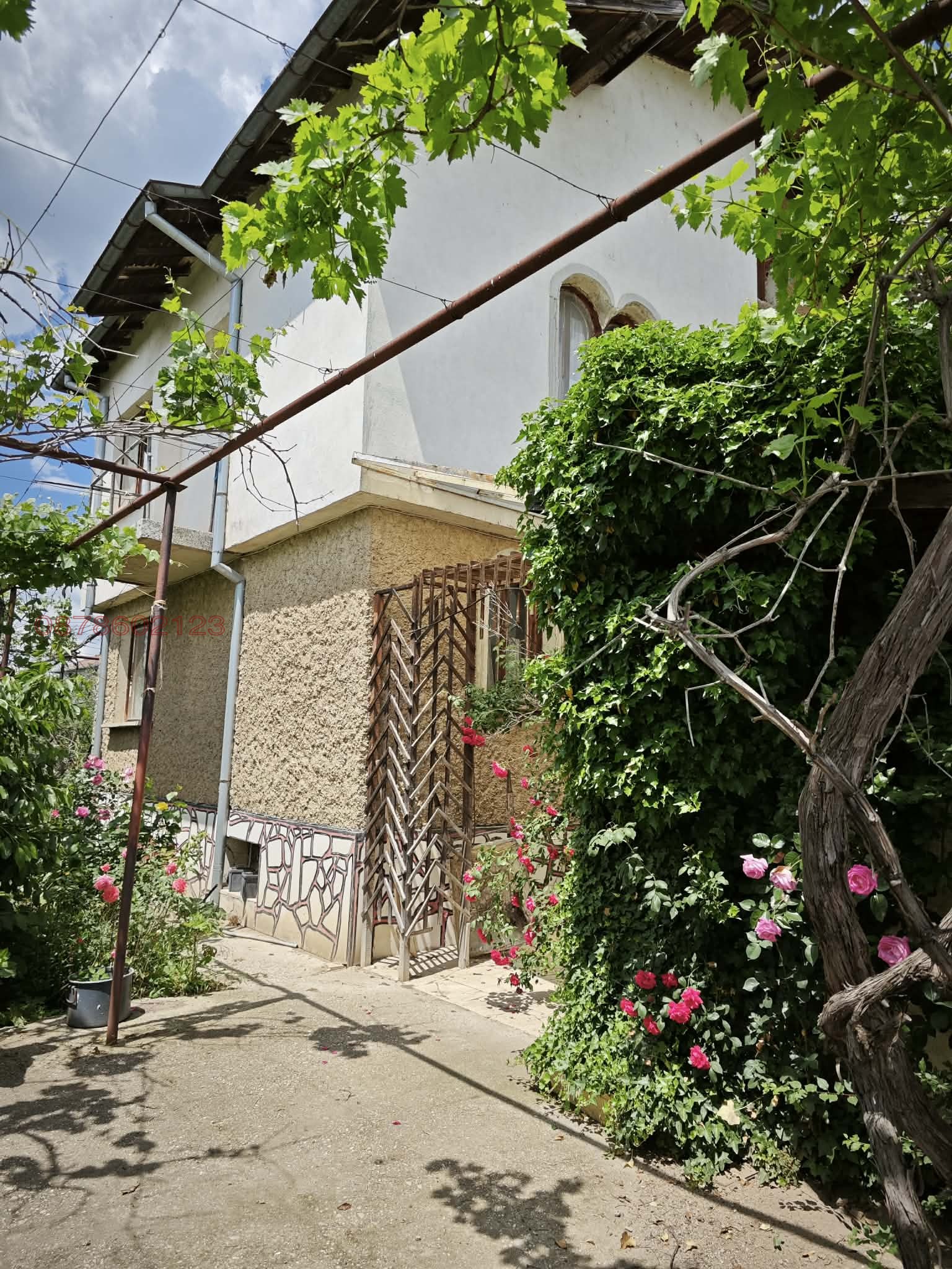 Продава КЪЩА, с. Сарая, област Пазарджик